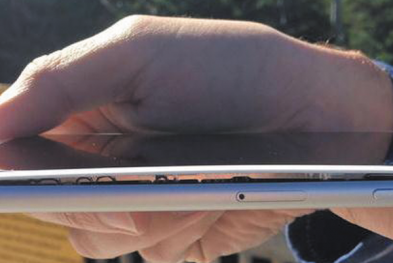 iPhone 8十连裂都裂不出的苹果公关