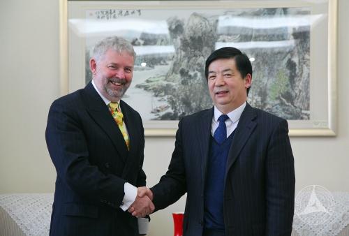 英国诺丁汉特伦特大学副校长一行来访中国传媒大学