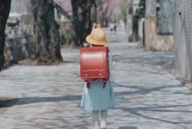 MAMA POCKET——日本泪目书包广告